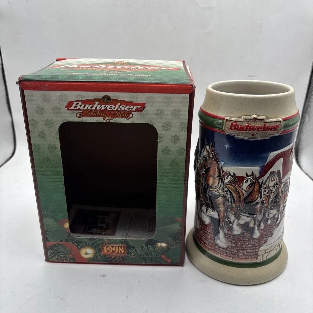 Budweiser Holiday Beer Stein 1998 Grant's Farm Holiday CS343 Clydesdale Anheuser